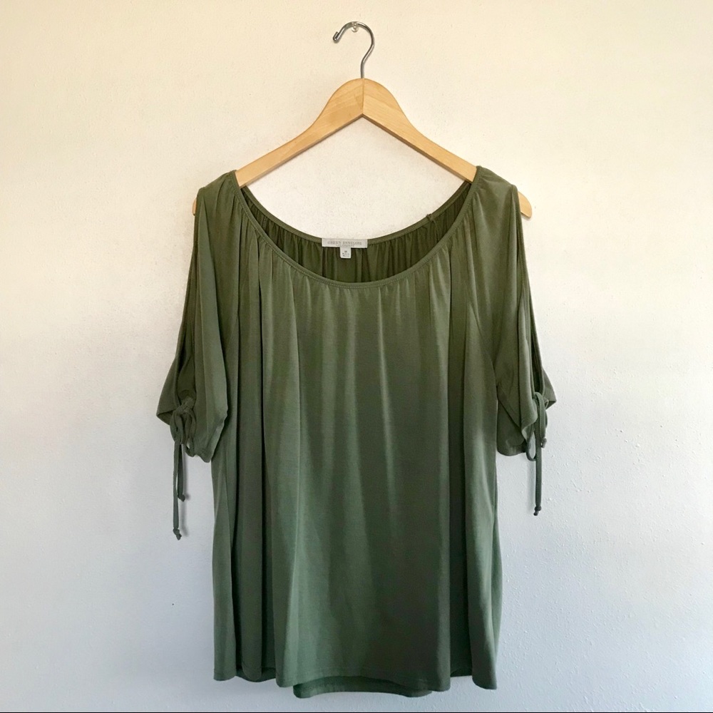 Green Envelope Green Cut-Out Shoulder top